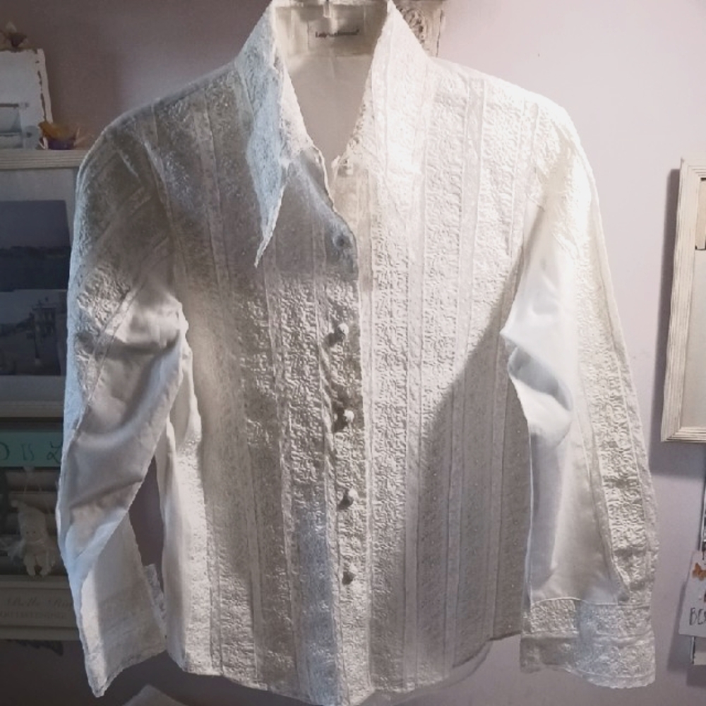 Lady Van Heusen Vintage Eyelet and Lace Blouse